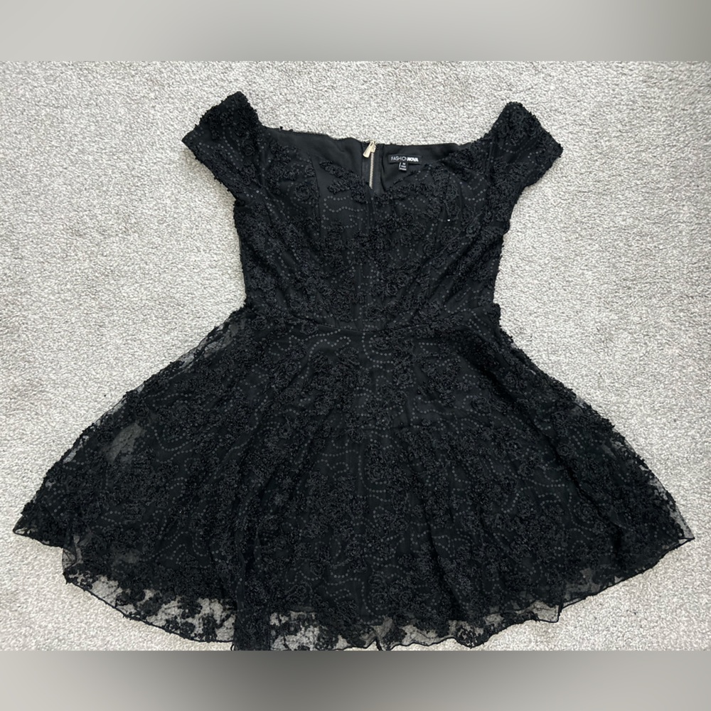 FashionNova Elegant Black Lace Dress